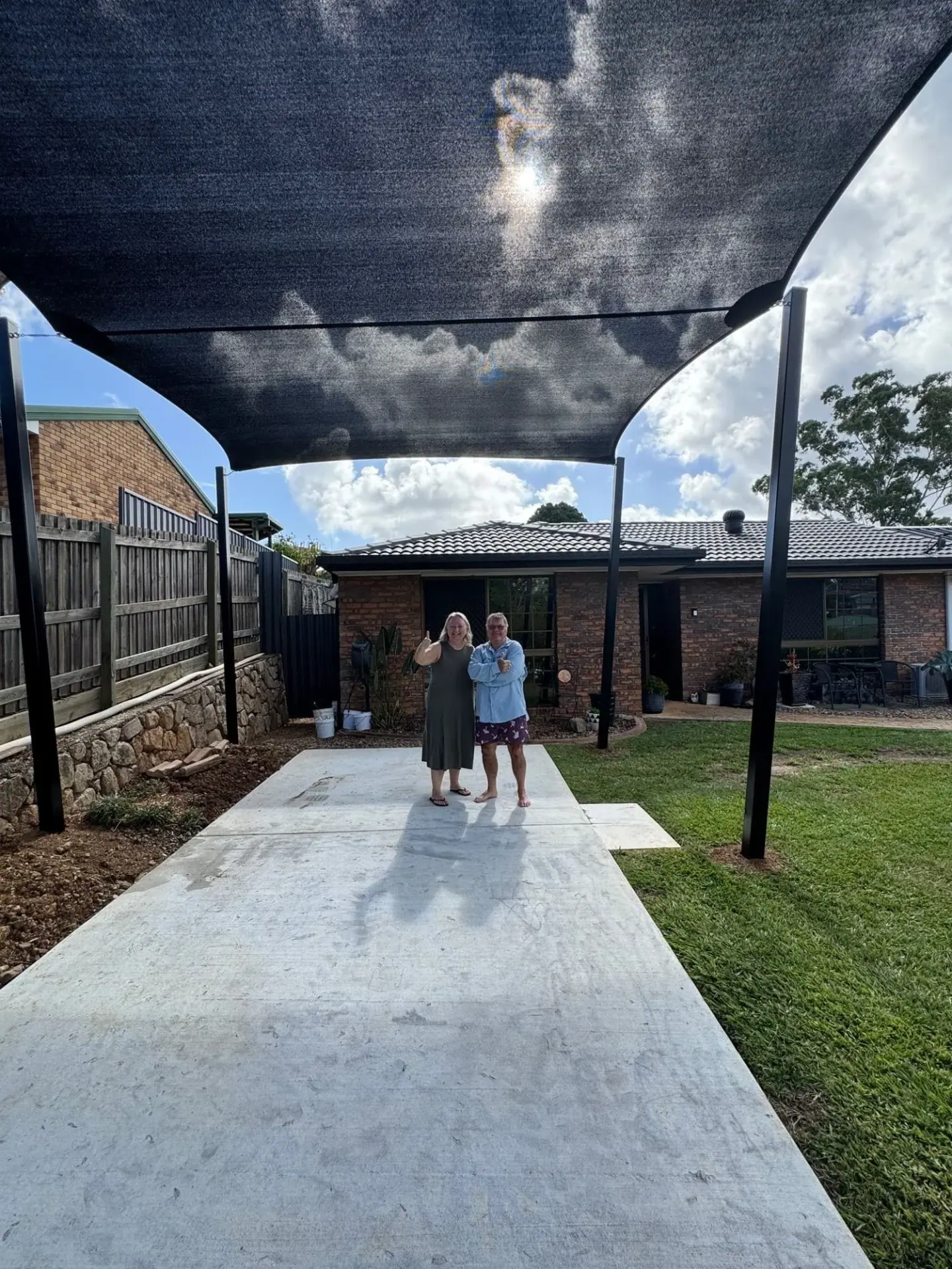 Six-post caravan shade in Petrie